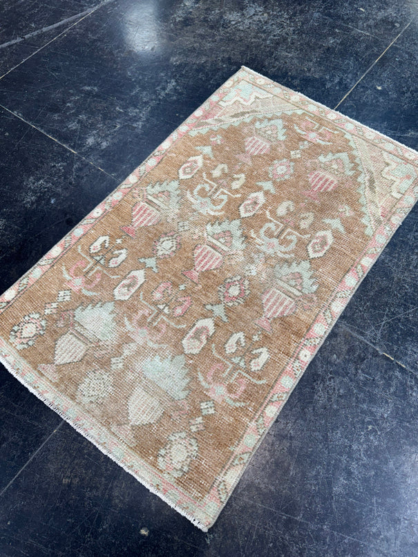 Turkish Vintage Rug 2'1" x 3'5" #24652