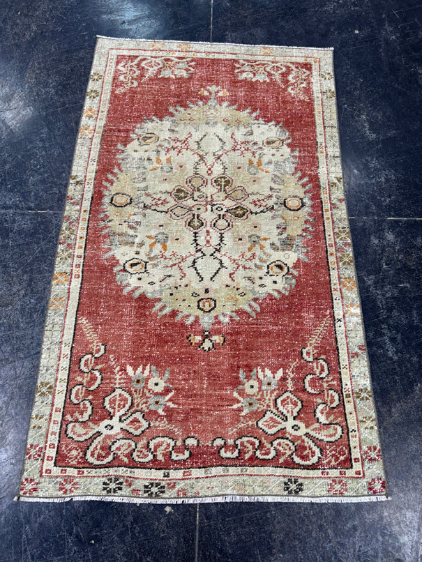 Turkish Vintage Rug 2'7" x 4'5" #24651