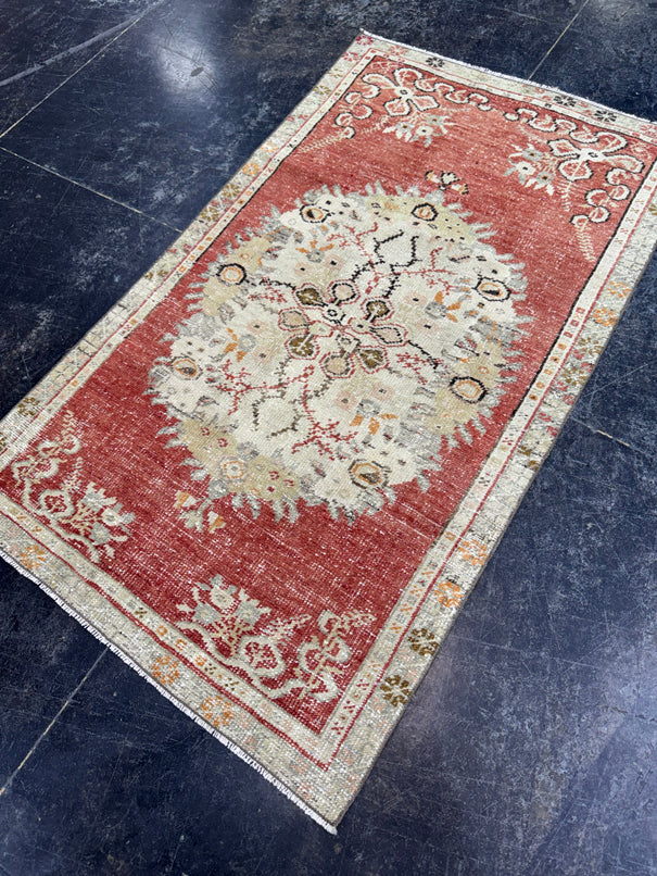Turkish Vintage Rug 2'7" x 4'5" #24651