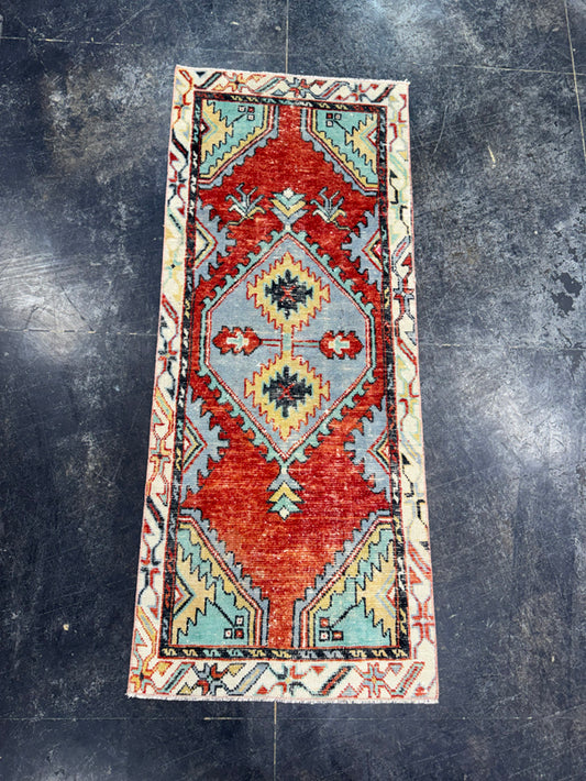 Turkish Vintage Rug 2'4" x 5'8" #24647