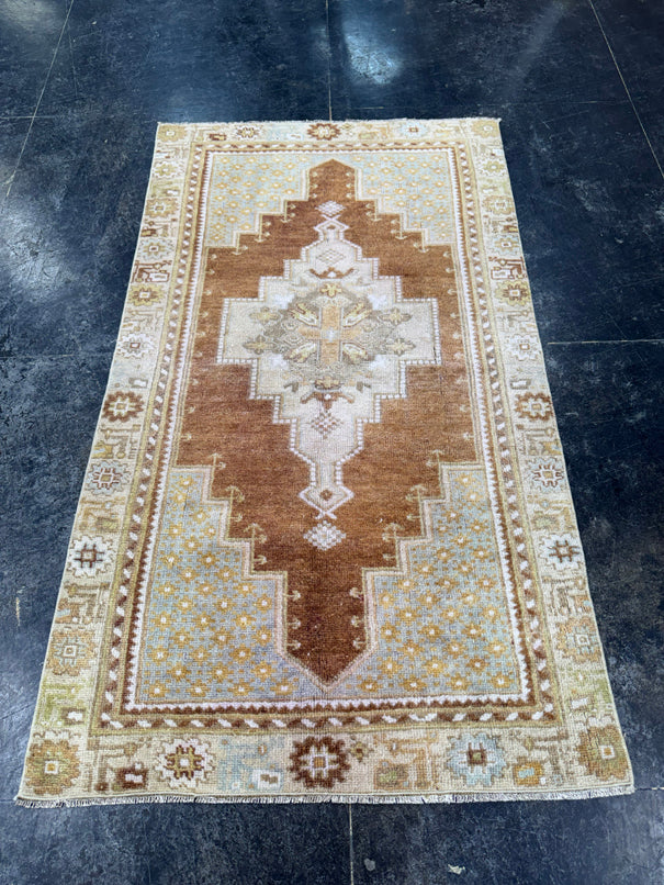 Turkish Vintage Rug 3'3" x 5'10" #24645