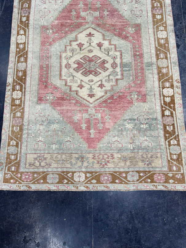 Turkish Vintage Rug 5'3" x 7'7" #24636