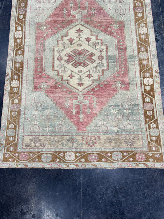 Turkish Vintage Rug 5'3" x 7'7" #24636
