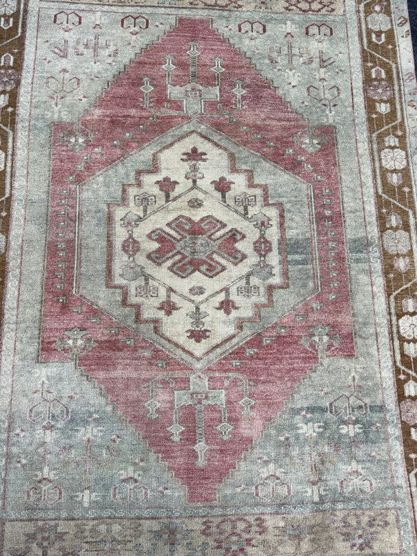 Turkish Vintage Rug 5'3" x 7'7" #24636