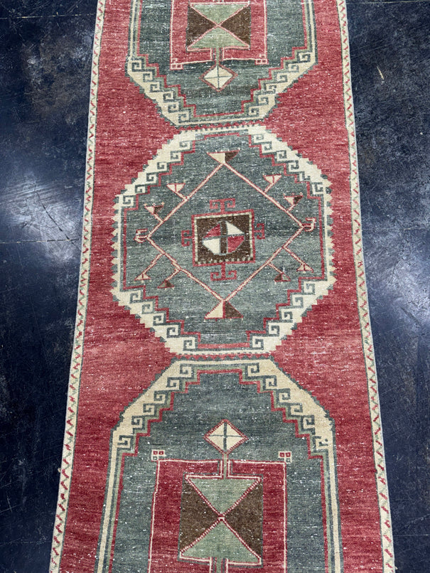 Turkish Vintage Runner Rug 3'1" x 8'6" #24642