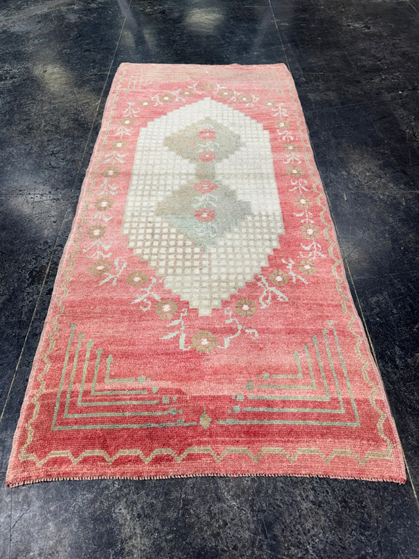 Turkish Vintage Rug 2'10'' x 6'4'' #24894