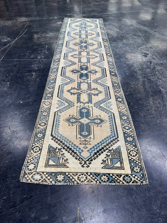 Turkish Vintage Runner Rug 2'4'' x 9'9'' #24888