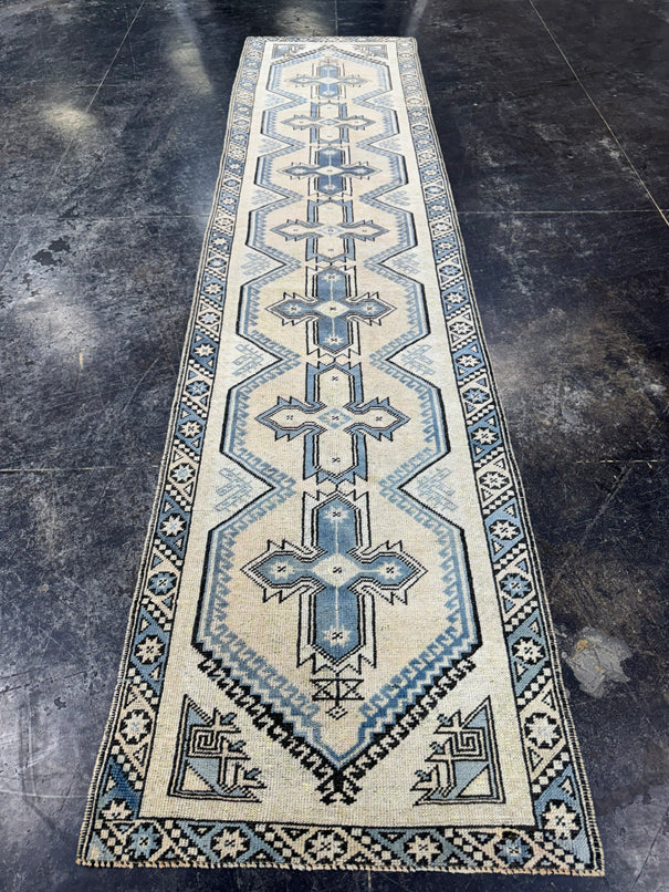 Turkish Vintage Runner Rug 2'4'' x 9'9'' #24888
