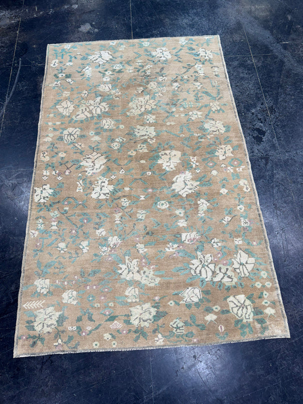 Turkish Vintage Rug 4'5'' x 7'2'' #24890