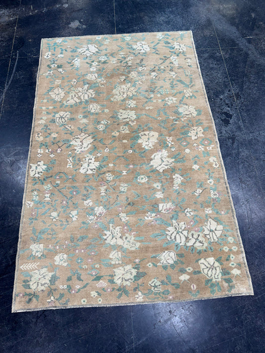 Turkish Vintage Rug 4'5'' x 7'2'' #24890