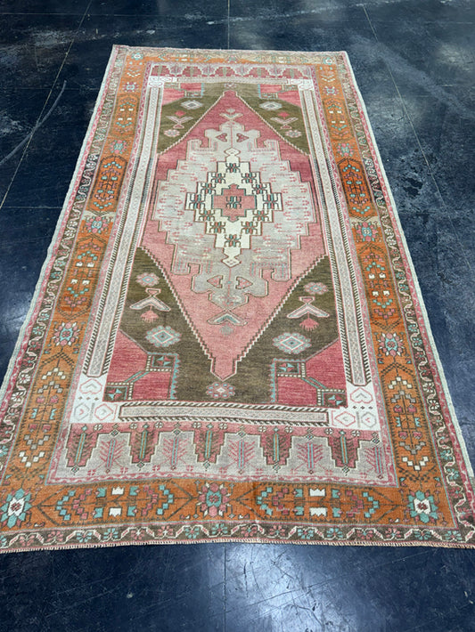 Turkish Vintage Rug 4'6'' x 8'7'' #24874