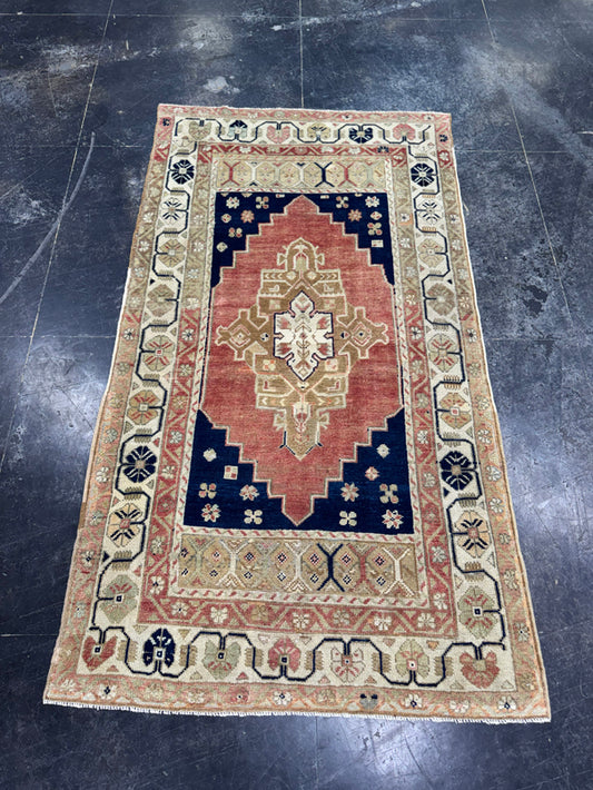 Turkish Vintage Rug 4' x 7'5'' #24875