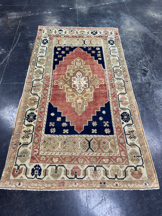 Turkish Vintage Rug 4' x 7'5'' #24875