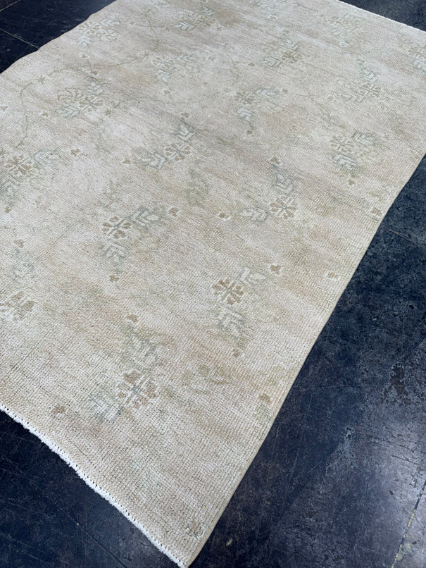 Turkish Vintage Rug 4' x 5'9'' #24870