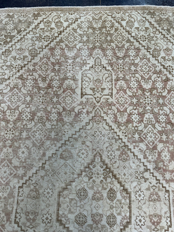 Turkish Vintage Rug 4'2'' x 7'2'' #24871