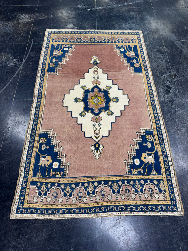 Turkish Vintage Rug 4'6'' x 7'10'' #24862