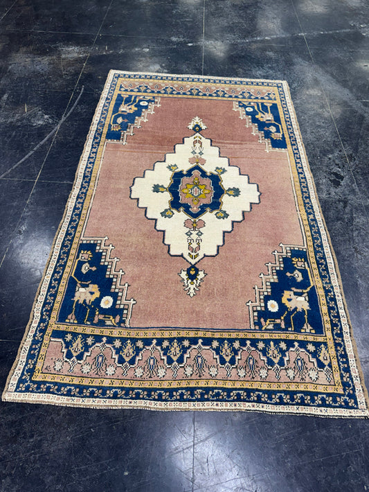 Turkish Vintage Rug 4'6'' x 7'10'' #24862