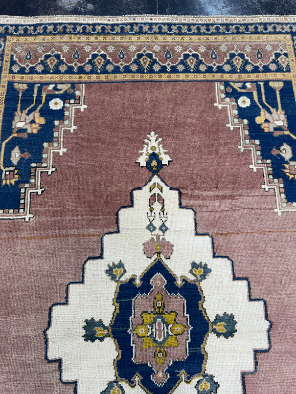 Turkish Vintage Rug 4'6'' x 7'10'' #24862