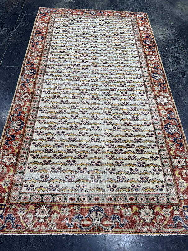 Turkish Vintage Rug 4'5'' x 7'11'' #24863
