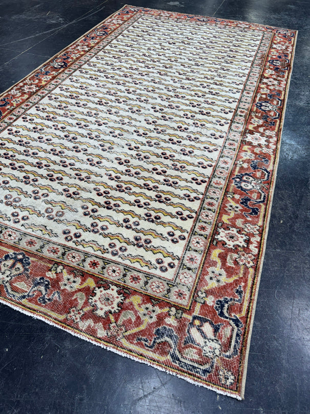 Turkish Vintage Rug 4'5'' x 7'11'' #24863