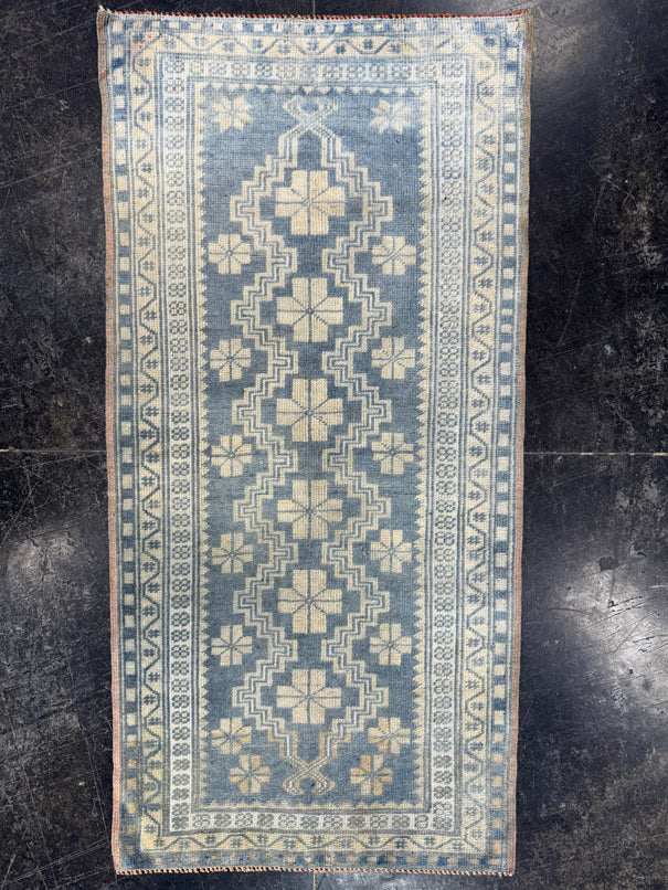 Turkish Vintage Rug 2' x 4'1'' #24858