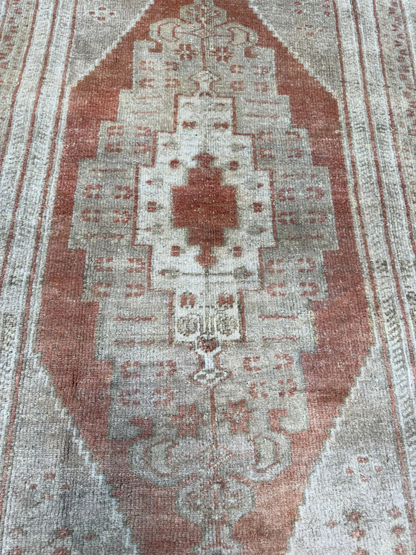 Turkish Vintage Rug 3'9'' x 6'9'' #24859