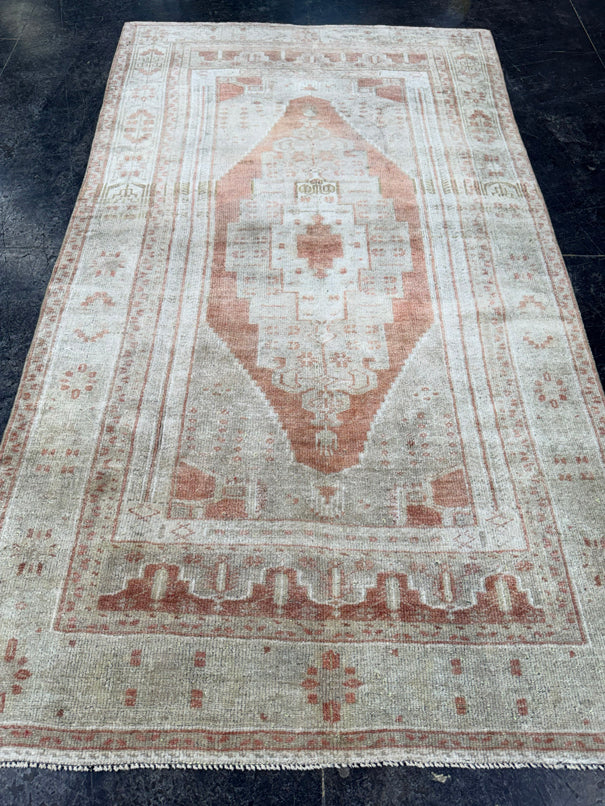 Turkish Vintage Rug 3'9'' x 6'9'' #24859