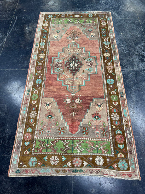 Turkish Vintage Rug 3'5'' x 7' #24852
