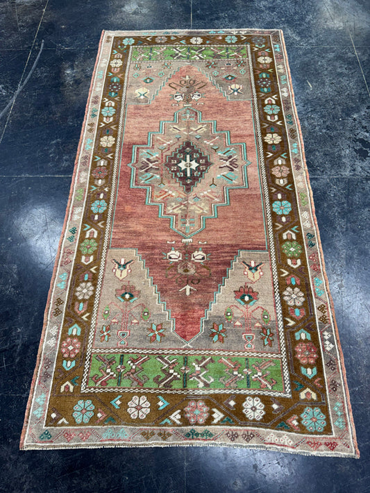 Turkish Vintage Rug 3'5'' x 7' #24852