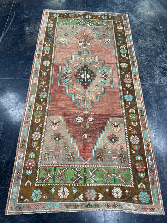 Turkish Vintage Rug 3'5'' x 7' #24852