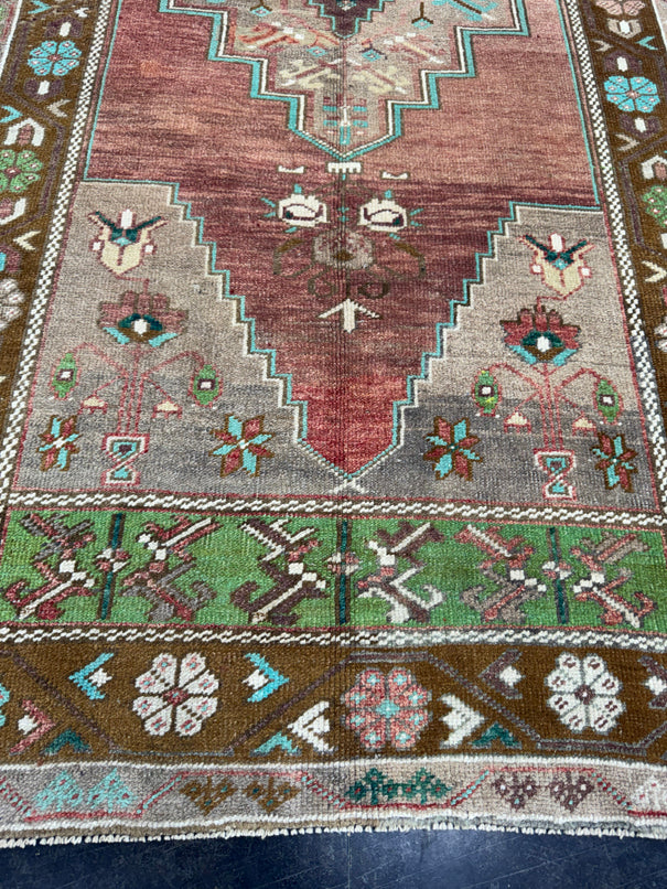 Turkish Vintage Rug 3'5'' x 7' #24852