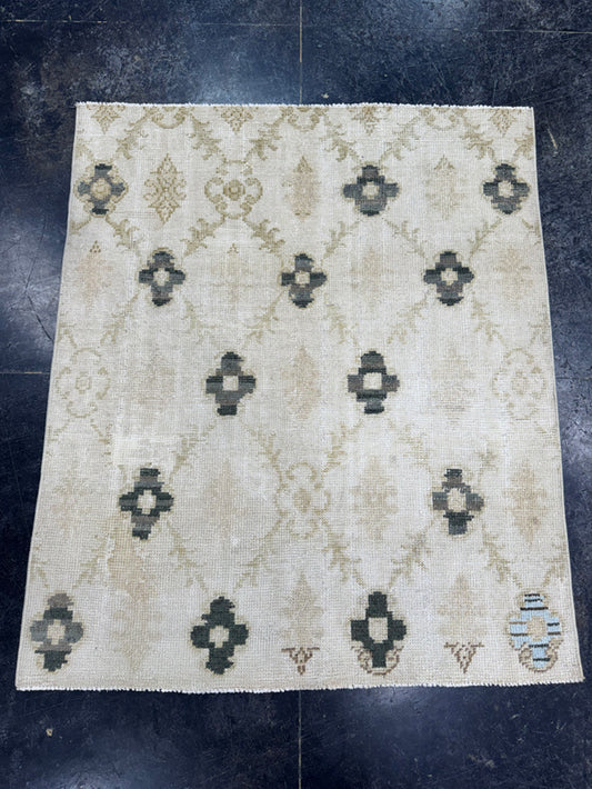 Turkish Vintage Rug 3'8'' x 4'4'' #24849