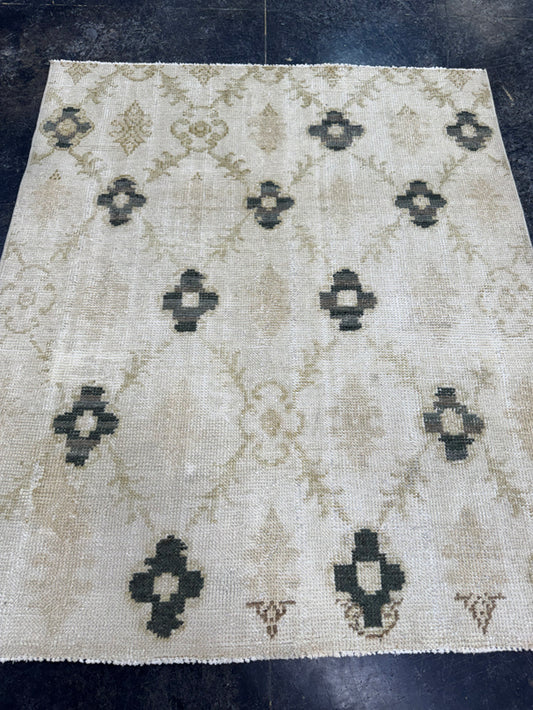 Turkish Vintage Rug 3'8'' x 4'4'' #24849