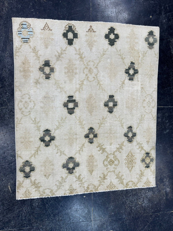 Turkish Vintage Rug 3'8'' x 4'4'' #24849