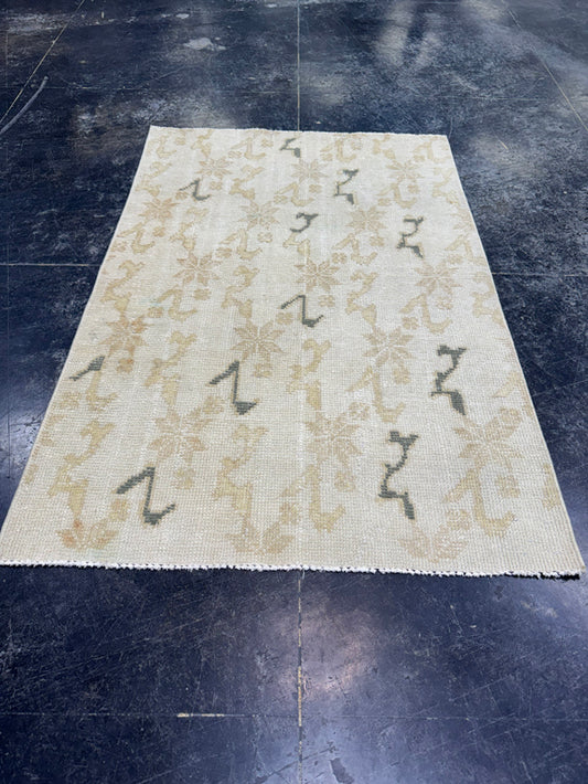 Turkish Vintage Rug 2'11'' x 4'6'' #24850