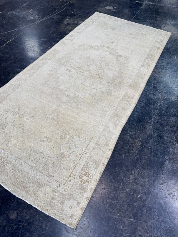 Turkish Vintage Rug 3'2'' x 7'1'' #24851