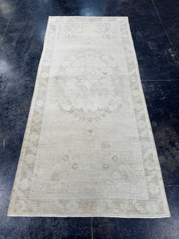 Turkish Vintage Rug 3'2'' x 7'1'' #24851