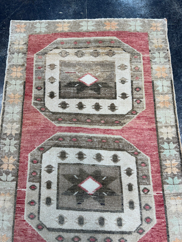 Turkish Vintage Rug 3'1'' x 6'5'' #24846