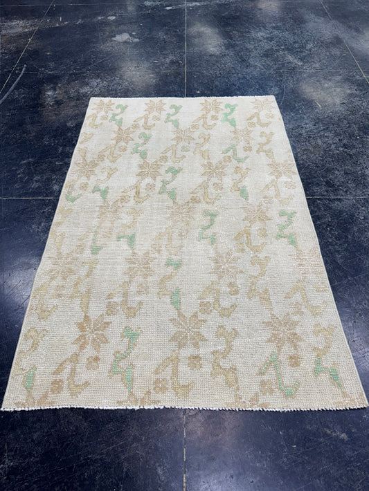 Turkish Vintage Rug 2'11'' x 4'6'' #24847