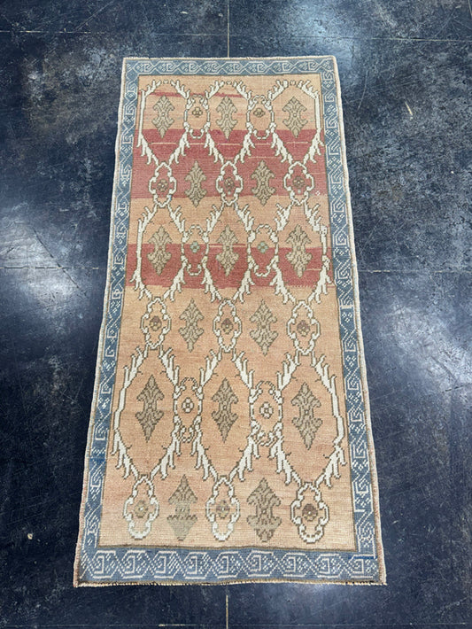 Turkish Vintage Rug 2'6'' x 5'4'' #24848