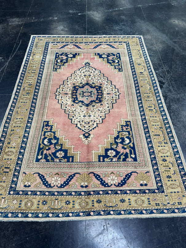 Turkish Vintage Rug 4'11'' x 7'4'' #24842
