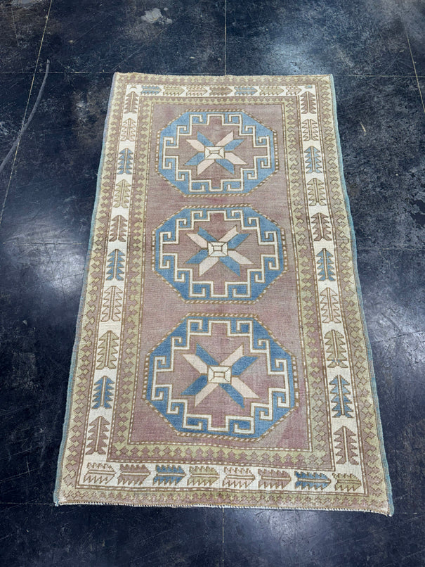 Turkish Vintage Rug 3'5'' x 6' #24843