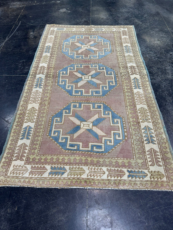 Turkish Vintage Rug 3'5'' x 6' #24843