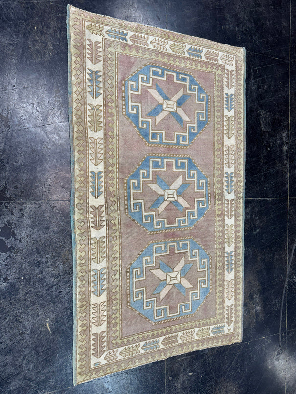Turkish Vintage Rug 3'5'' x 6' #24843