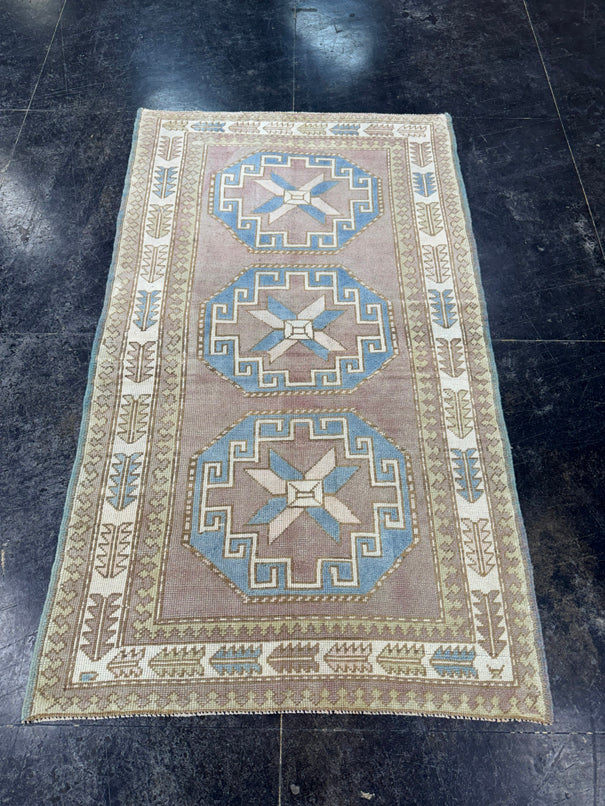 Turkish Vintage Rug 3'5'' x 6' #24843