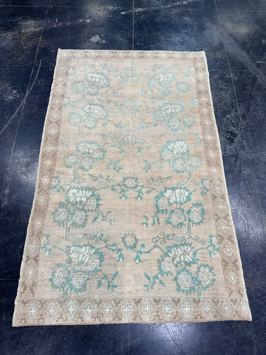 Turkish Vintage Rug 4'8'' x 7'7'' #24844