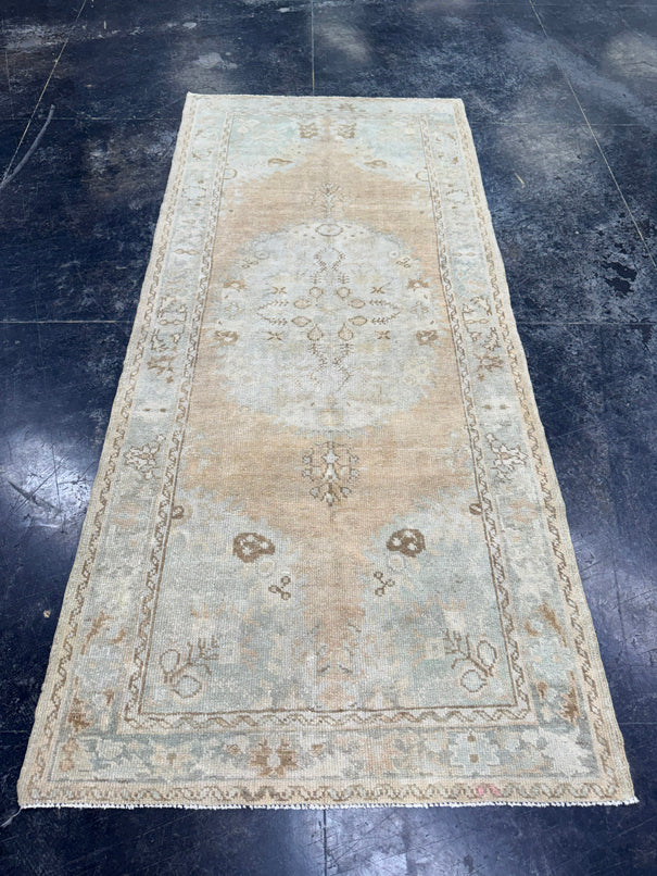 Turkish Vintage Rug 3'1'' x 6'10'' #24840