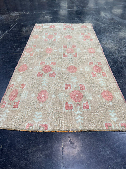 Turkish Vintage Rug 3'2'' x 6'2'' #24841