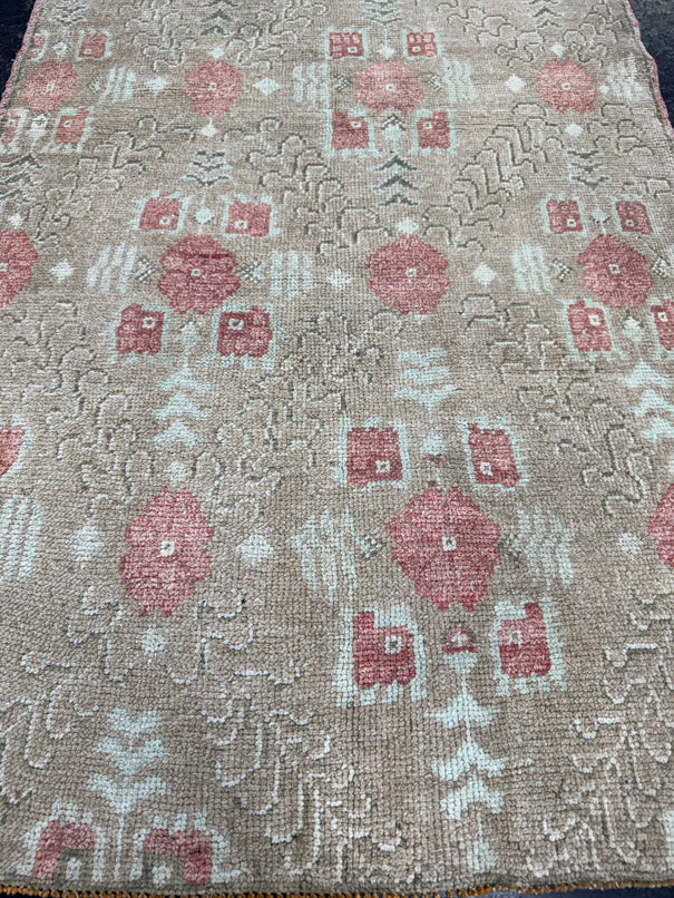 Turkish Vintage Rug 3'2'' x 6'2'' #24841