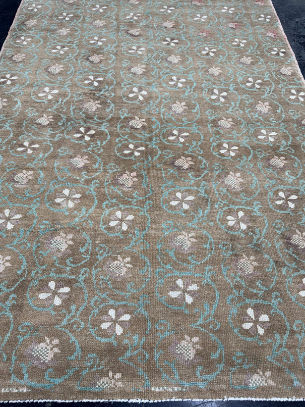 Turkish Vintage Rug 4'8'' x 8'10'' #24831